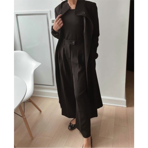 Aritzia Babaton Eckhardt Pleated Wide Leg High Waist Pants Black Trousers Size 4 - Picture 2 of 13